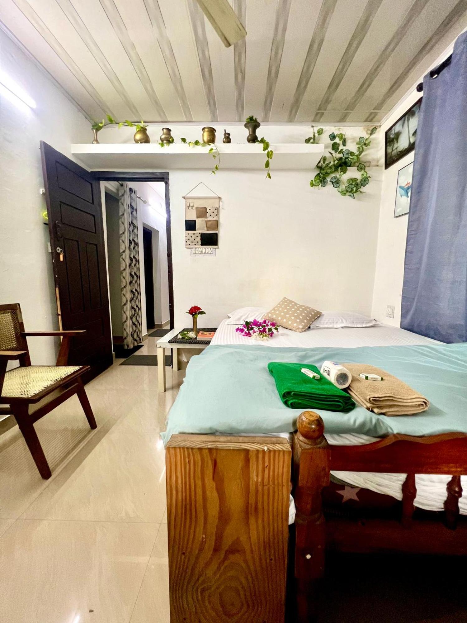 Hammock Homestay *